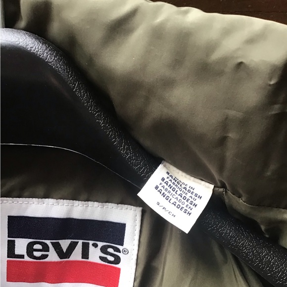 Levis diamond quilt women small down puffer coat - Picture 7 of 15